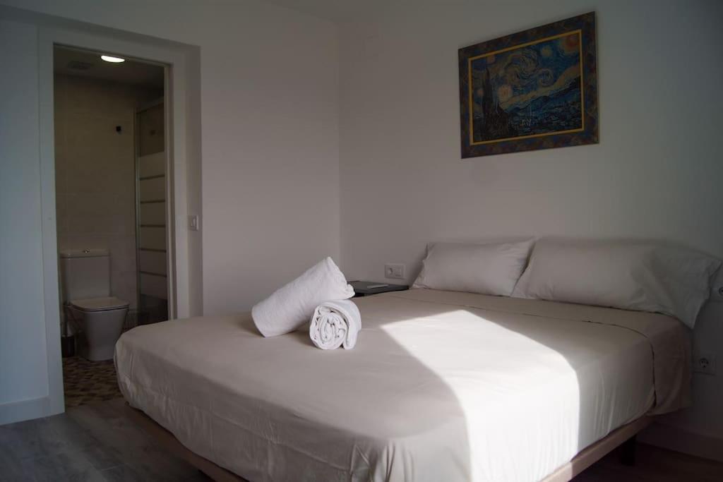 Roch - Stylish Apartment Near Metro Sevilla Eksteriør bilde